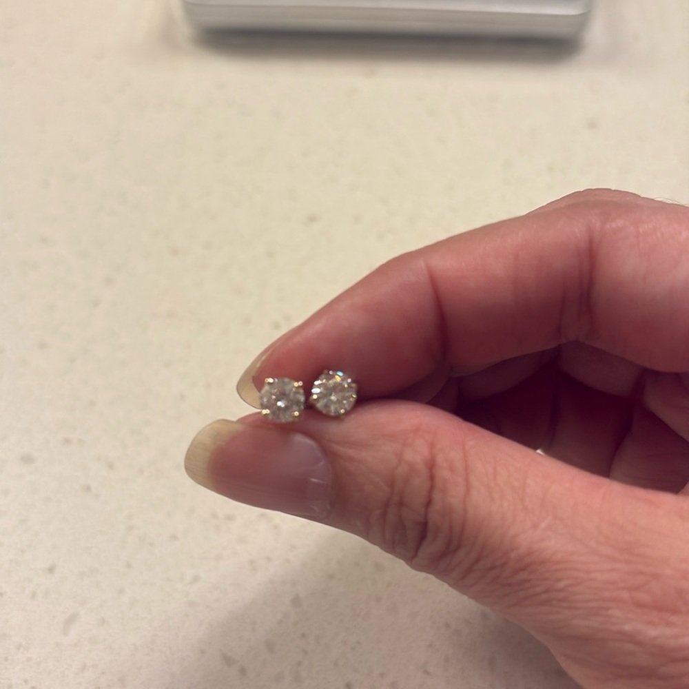 14k yellow diamond earrings 1ct